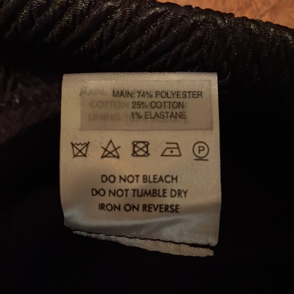 Oliver Bonas Textured Black Skirt 12 - Picture 6 of 8